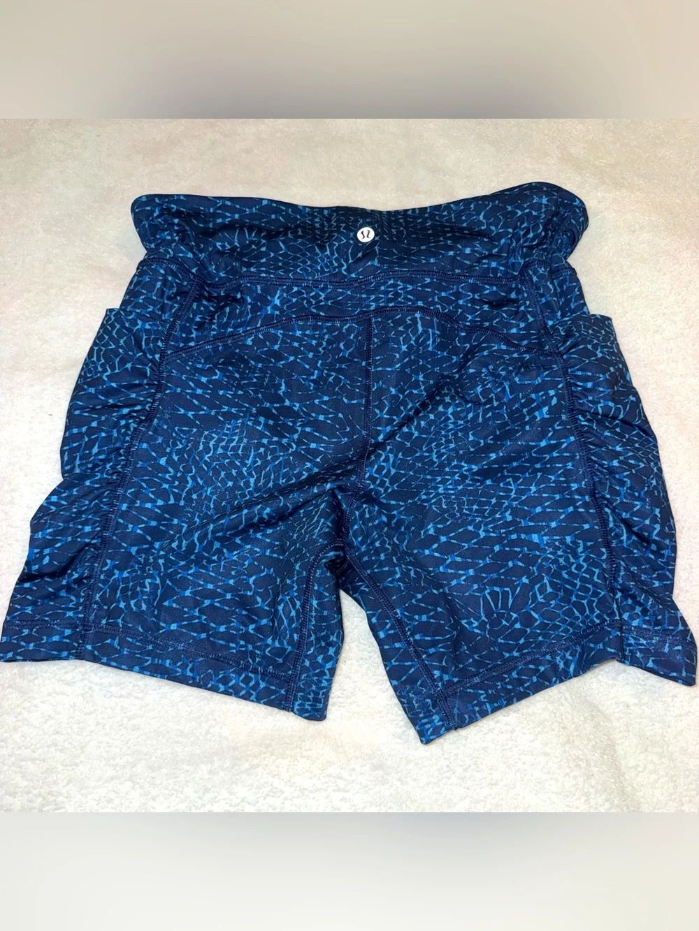 Lululemon “Tracker Short III